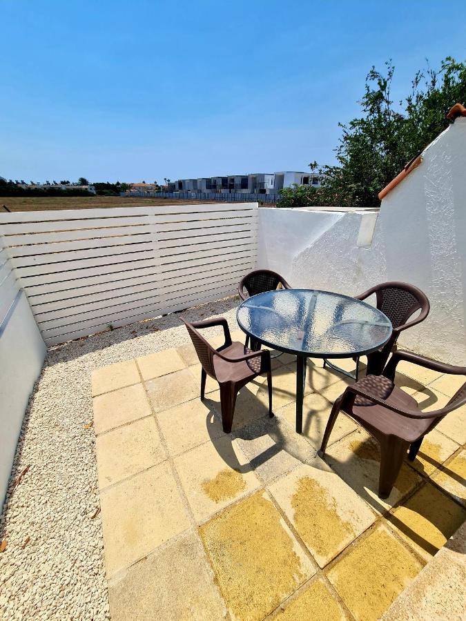 2 Bedroom Townhouse, Close To Paphos Harbour, Use Of Onsite Facilities Екстер'єр фото