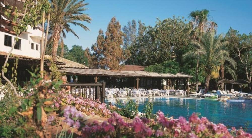 2 Bedroom Townhouse, Close To Paphos Harbour, Use Of Onsite Facilities Екстер'єр фото
