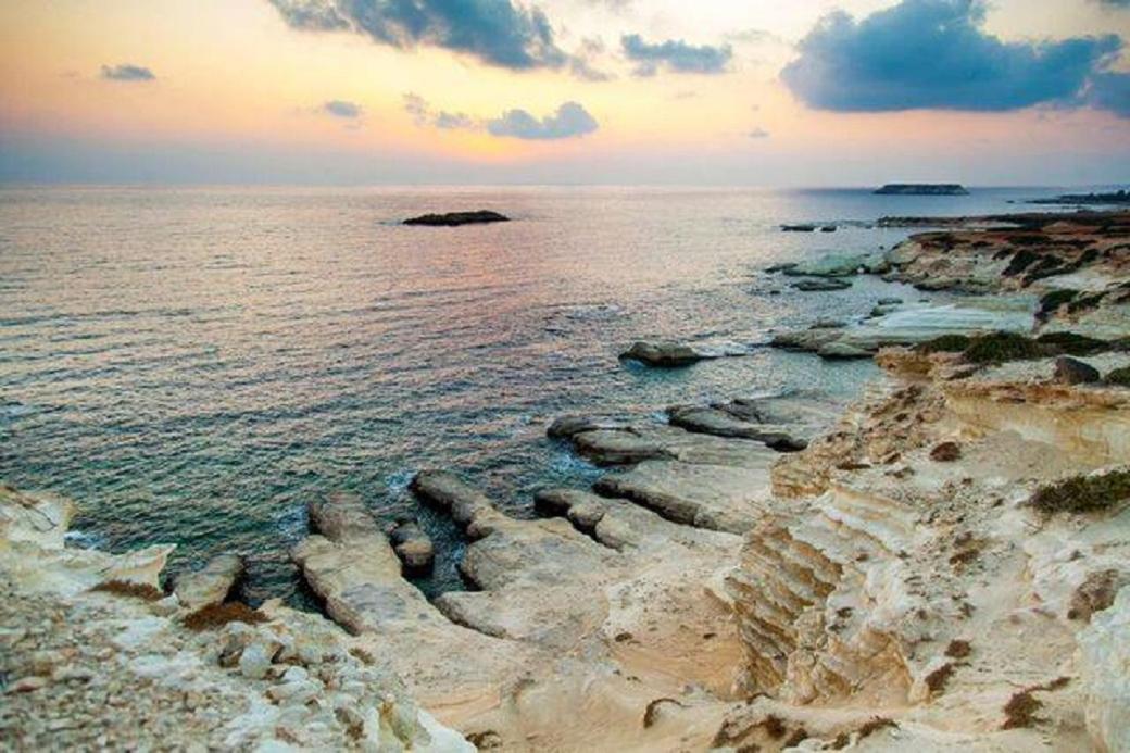 2 Bedroom Townhouse, Close To Paphos Harbour, Use Of Onsite Facilities Екстер'єр фото